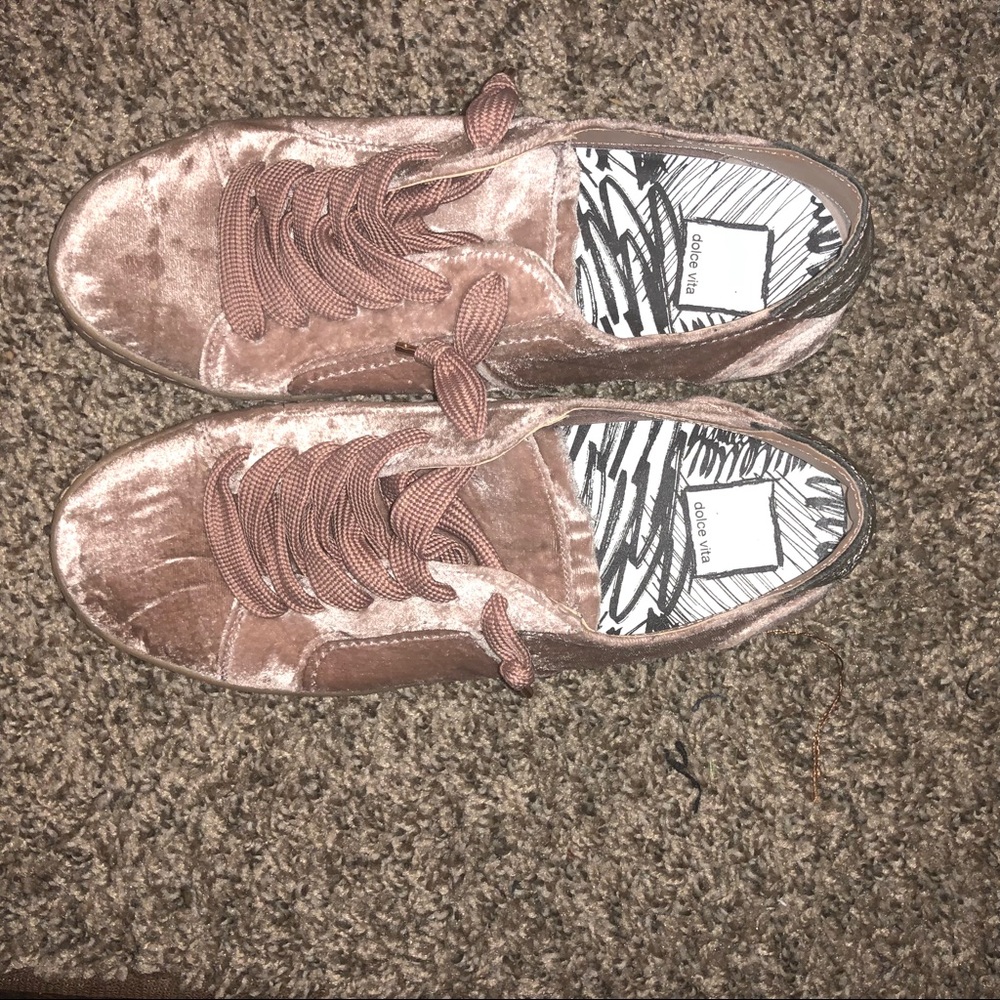 Size 8 Dolce Vita tennis shoes